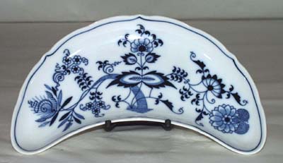 Crescent Side Dish c1951 to 1976